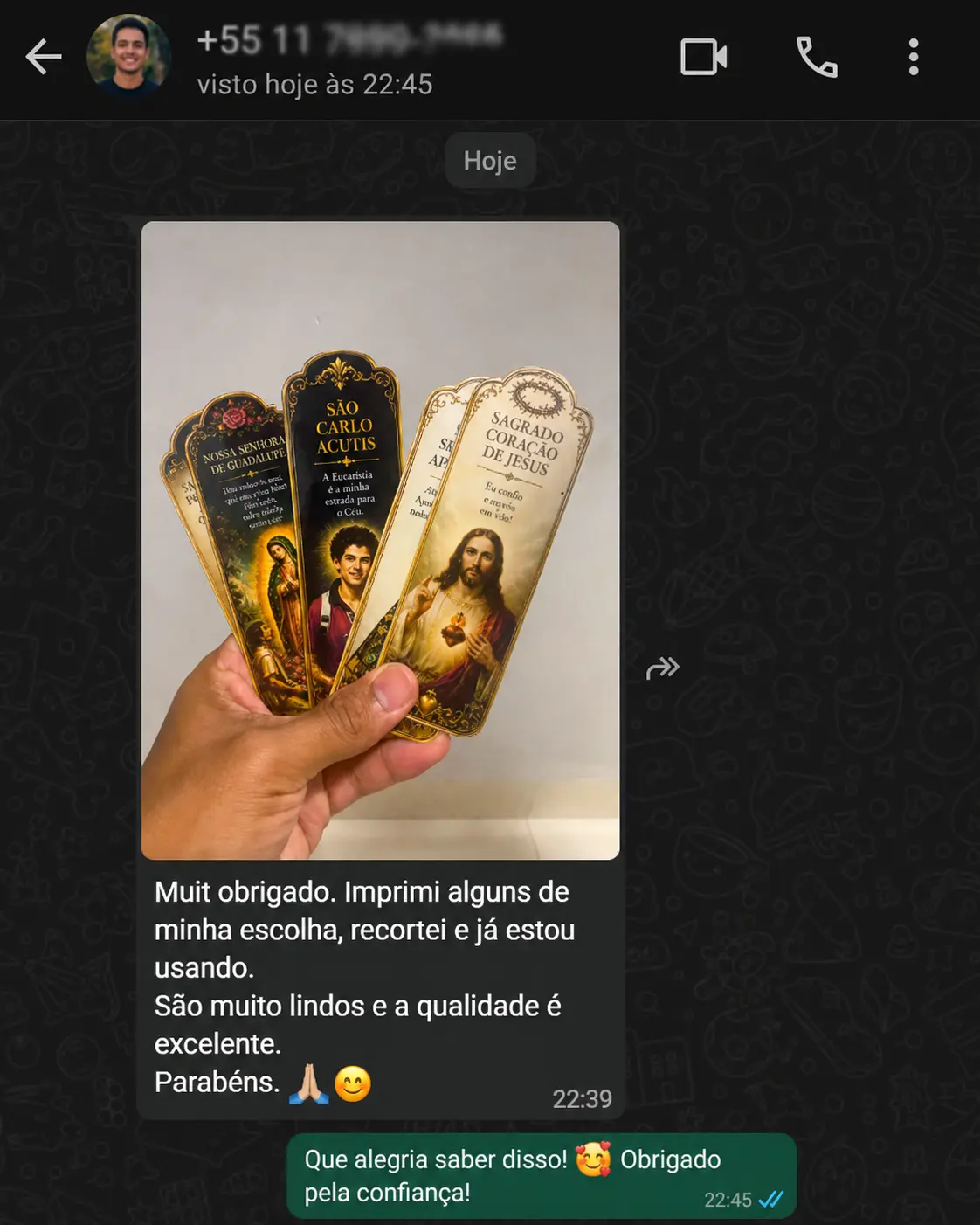 Print de conversa no WhatsApp com depoimento de cliente dos marcadores católicos